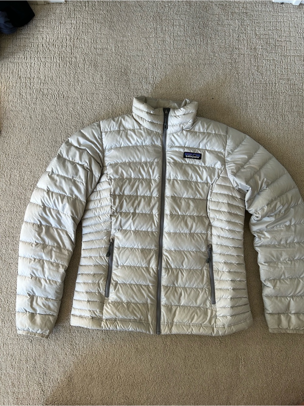 Patagonia Women's grey down sweater insulated puffer jacket small